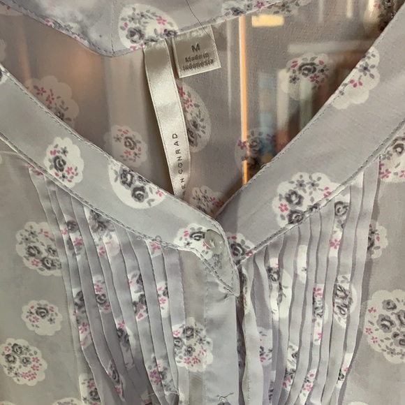 Bundle of 3 Sheer Blouses Size Medium Different Styles EUC - Picture 6 of 7